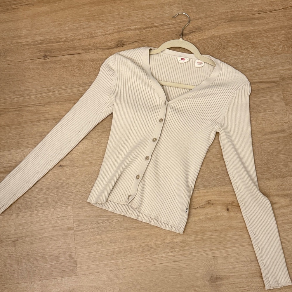 Levi’s Cardigan - Picture 5 of 6